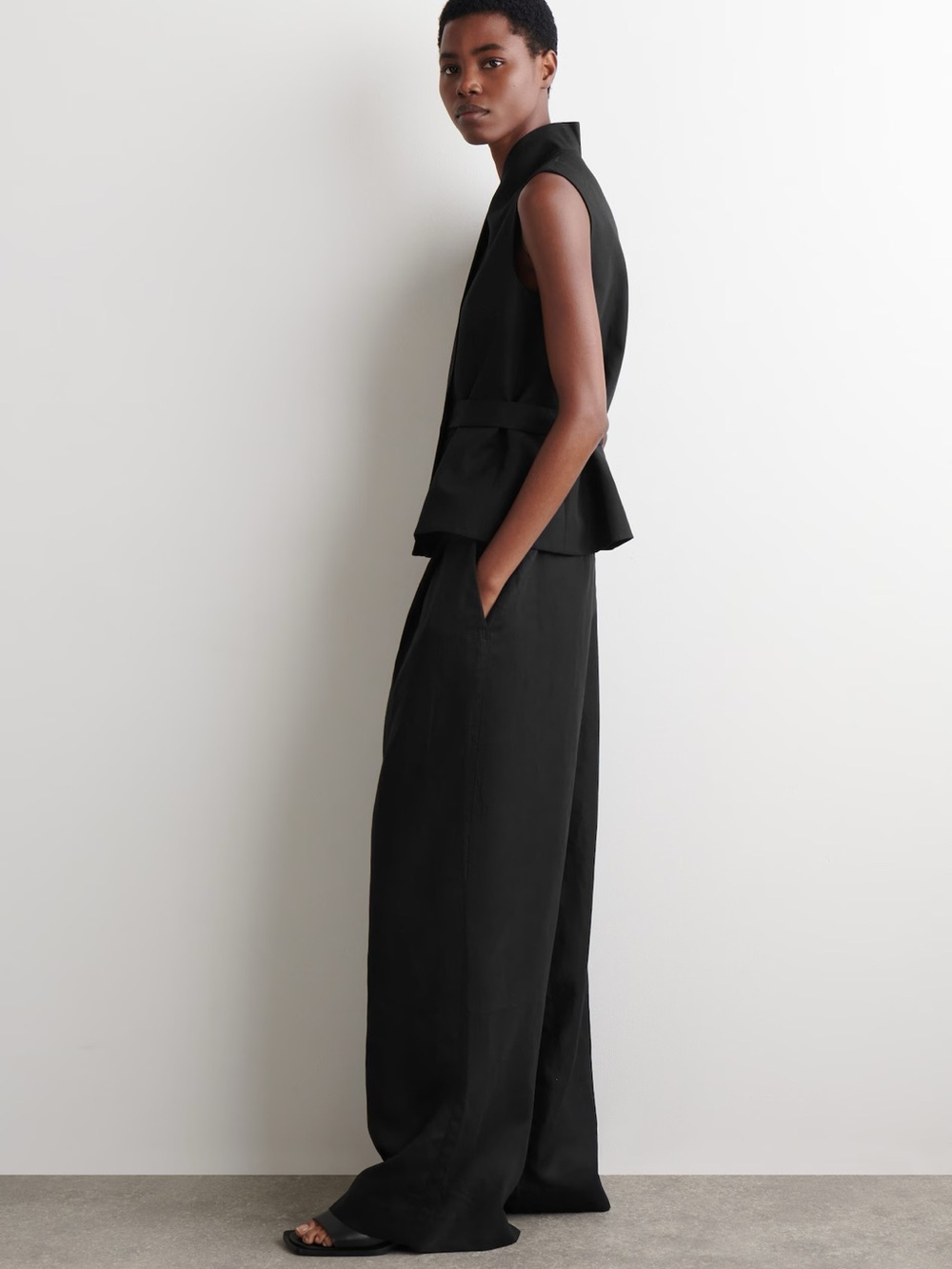 NWT (size 8) COS RELAXED LINEN-BLEND WIDE-LEG PANTS - Picture 2 of 5